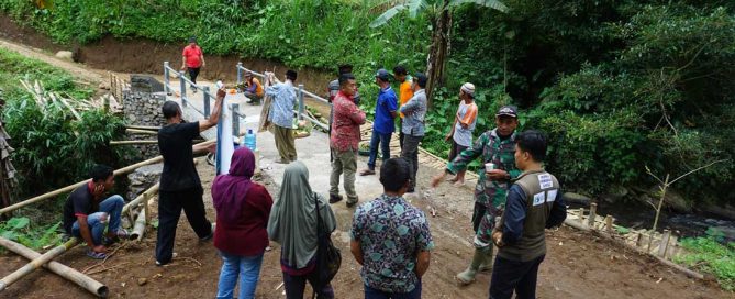 Inspirasi Bridge Improves Market Access for Farmers in Taji Village gallery image 3