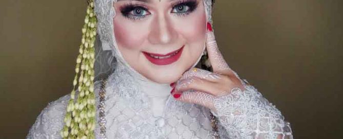 Professional beauty service by Irma Chaerunisyah