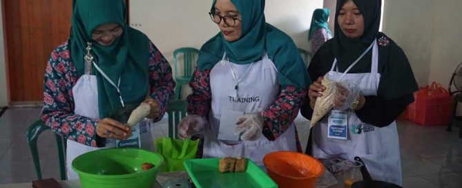 Frozen-food entrepreneurship training for BKMM women in Bekasi