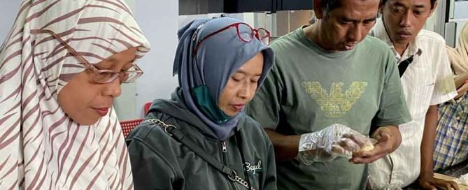 Baking Demonstration Strengthens Eight Inclusive Food Entrepreneurs — gallery image 4