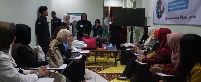 Inclusive Makeup Training Builds Skills and Business Confidence — gallery image 3
