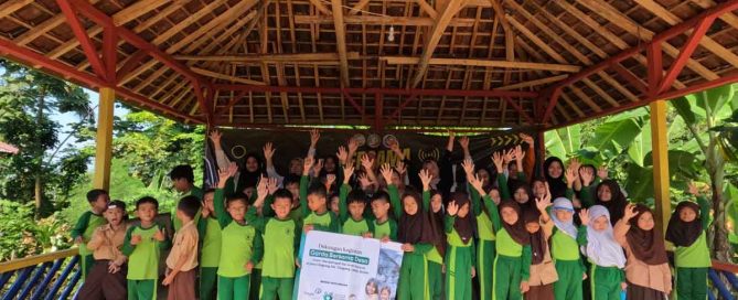 Education support for children in Cilograng Village