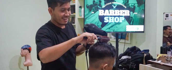 Barber Training Builds Skills for Economic Independence — gallery image 2