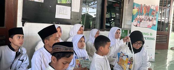 GEMPITA Ramadan Brings Iftar and Support to Children at An-Nashr — gallery image 3
