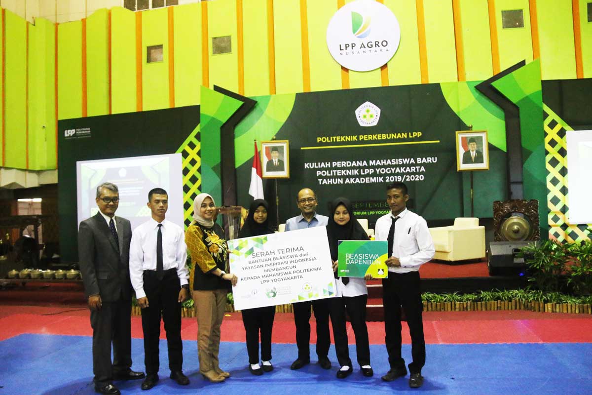 Pemberian Beasiswa YIIM Untuk Mahasiswa Politeknik LPP Yogyakarta, Tanggal 16 September 2019