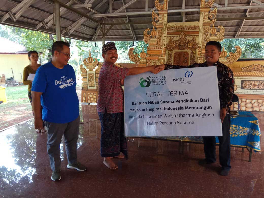 IMG-20191117-WA0019-1.jpg Bantuan Sosial untuk Pasraman Pura Agung Taman Sari Halim Perdana Kusuma tanggal 17 November 2019