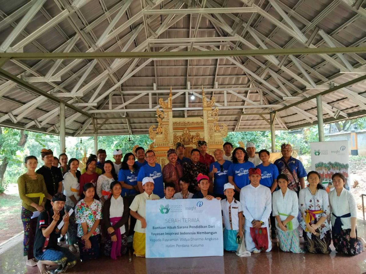 IMG-20191117-WA0025-1200×900-1.jpg Bantuan Sosial untuk Pasraman Pura Agung Taman Sari Halim Perdana Kusuma tanggal 17 November 2019