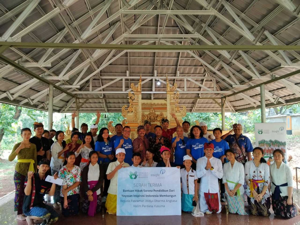 IMG-20191117-WA0031-1200×900-1.jpg Bantuan Sosial untuk Pasraman Pura Agung Taman Sari Halim Perdana Kusuma tanggal 17 November 2019