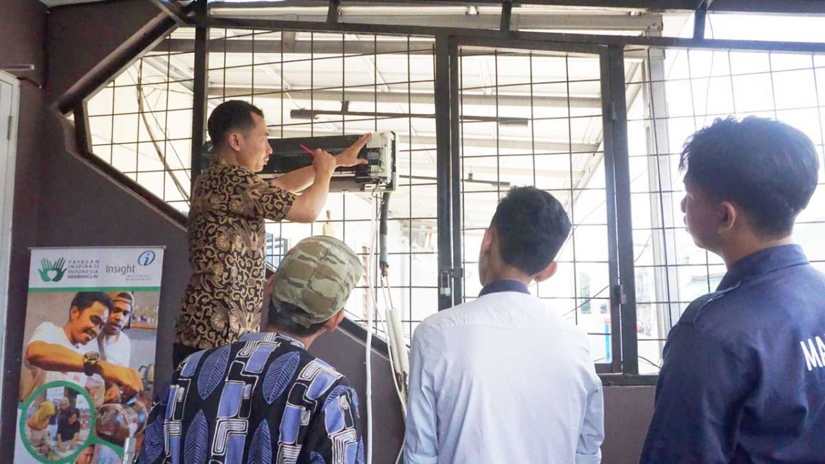 IMG-20200311-WA0006-1200×675-1.jpg Pelatihan Teknisi Cuci, Service, dan Isi Freon AC