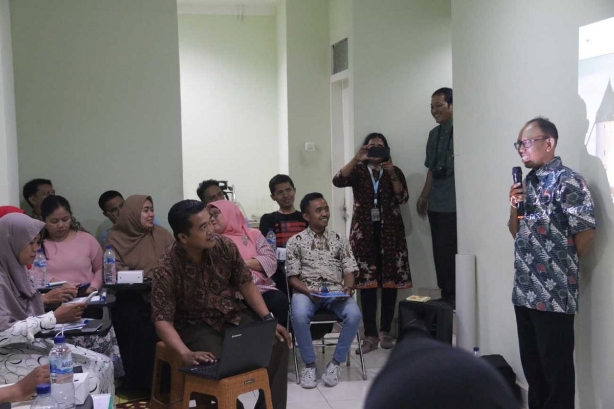 IMG_6737-1200×800-1.jpg Kelas Kewirausahaan Yayasan Inspirasi Indonesia Membangun tanggal 7 November 2019