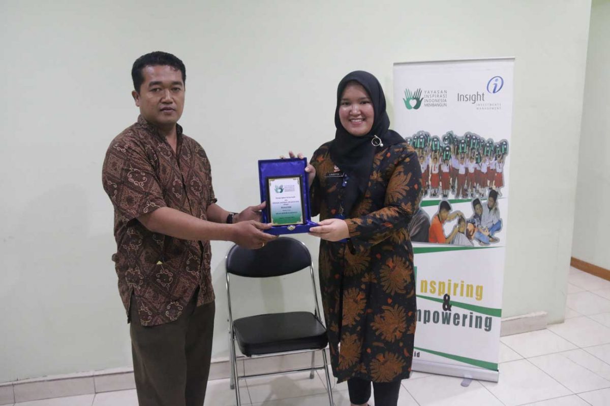 IMG_6763-1200×800-1.jpg Kelas Kewirausahaan Yayasan Inspirasi Indonesia Membangun tanggal 7 November 2019