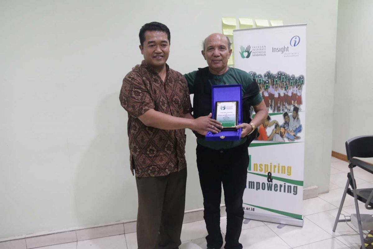 IMG_6826-1200×800-1.jpg Kelas Kewirausahaan Yayasan Inspirasi Indonesia Membangun tanggal 7 November 2019