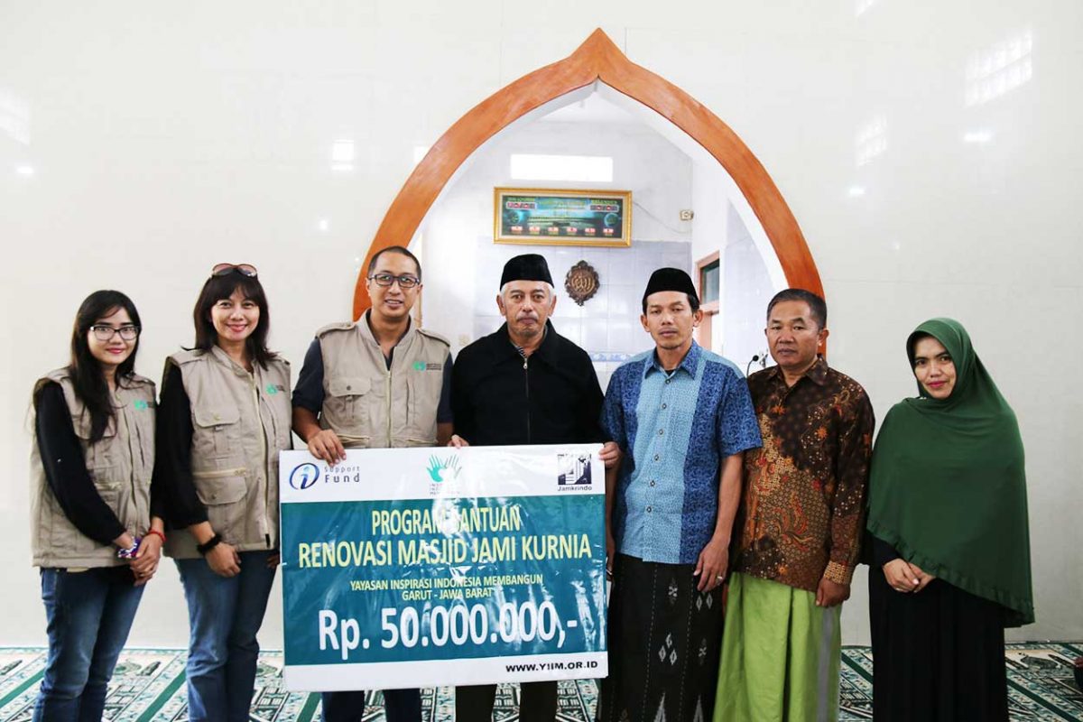 Renovasi Masjid Jami Kurnia
