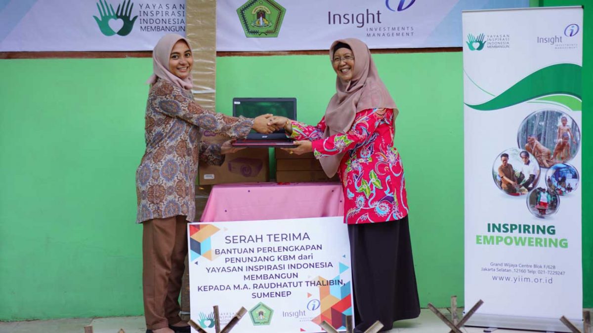 PROGRAM PEMBERIAN ALAT PENUNJANG KBM, tanggal 12 September 2019