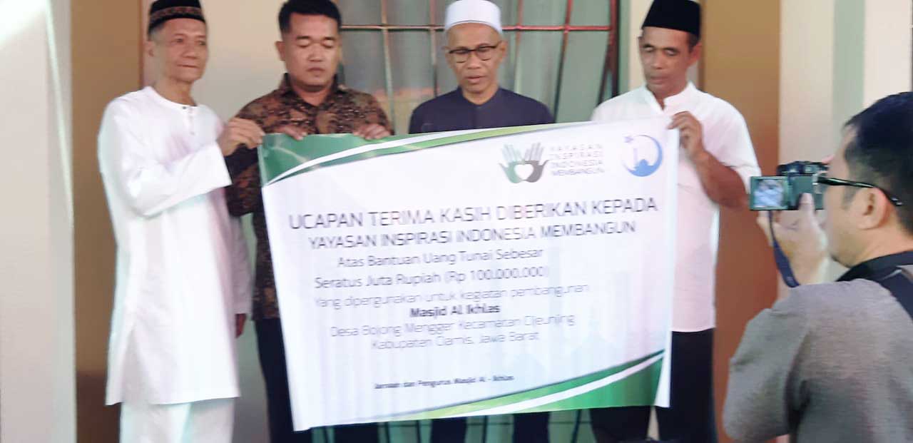 WhatsApp-Image-2019-10-14-at-21.45.58.jpg Renovasi Total Masjid AL-IKHLAS di Dusun Sukasenang Ciamis, Tanggal 12 Oktober 2019
