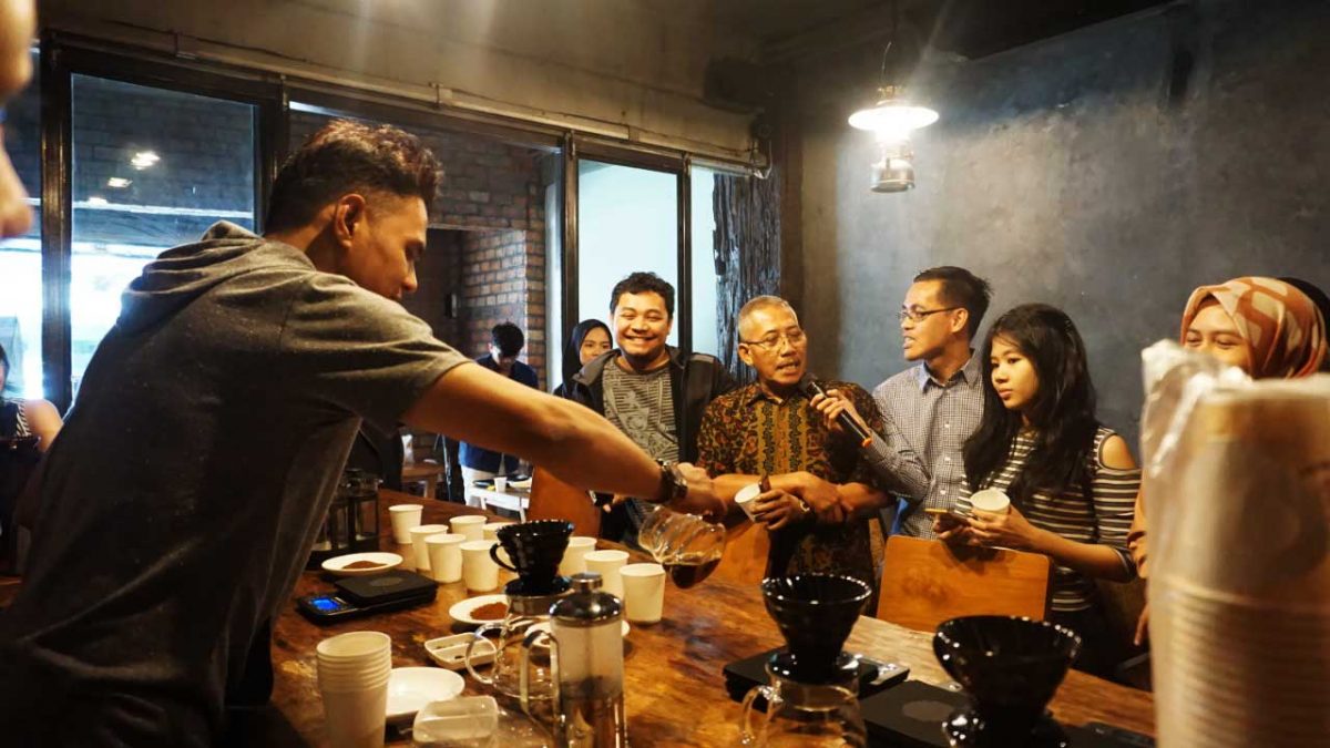 WhatsApp-Image-2020-03-05106-1200×675-1.jpg Kolaborasi Fund Brewing Sinergikan Investasi Reksa Dana untuk Pemberdayaan Kopi