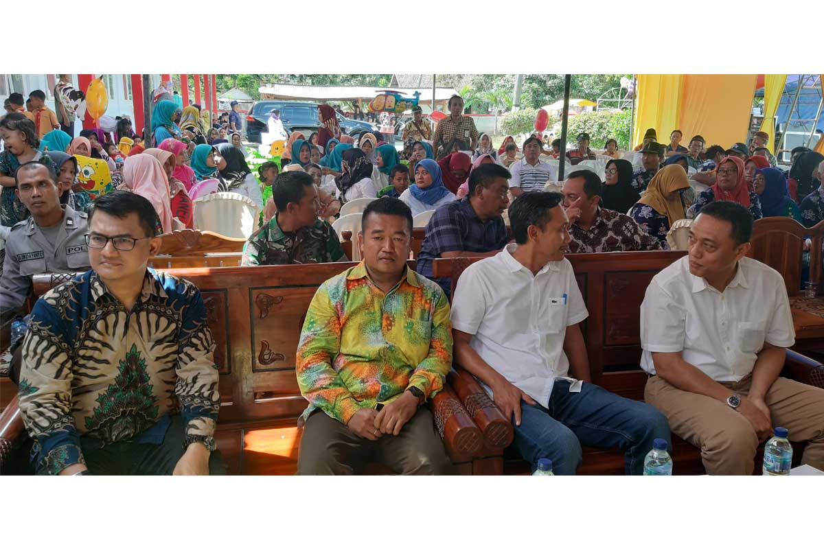 perpus10.jpg Peresmian Gedung Perpustakaan SDN 01 Curah Takir, Jember oleh YIIM, Insght dan PTPN XII Tanggal 10 Januari 2020