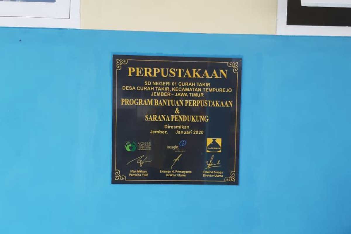 perpus7.jpg Peresmian Gedung Perpustakaan SDN 01 Curah Takir, Jember oleh YIIM, Insght dan PTPN XII Tanggal 10 Januari 2020