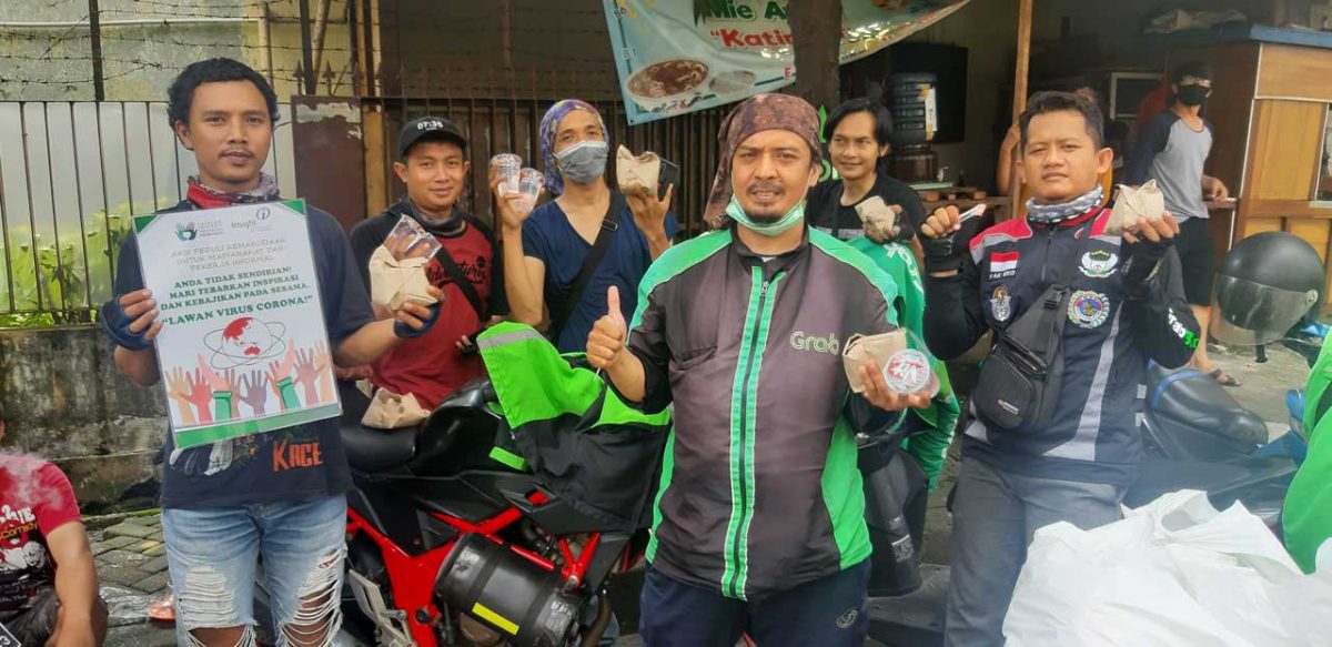 Aksi Kemanusiaan Berbagi Pangan: YIIM dan INSIGHT Distribusikan Ratusan Paket Nasi dan Berdayakan Warung Tradisional
