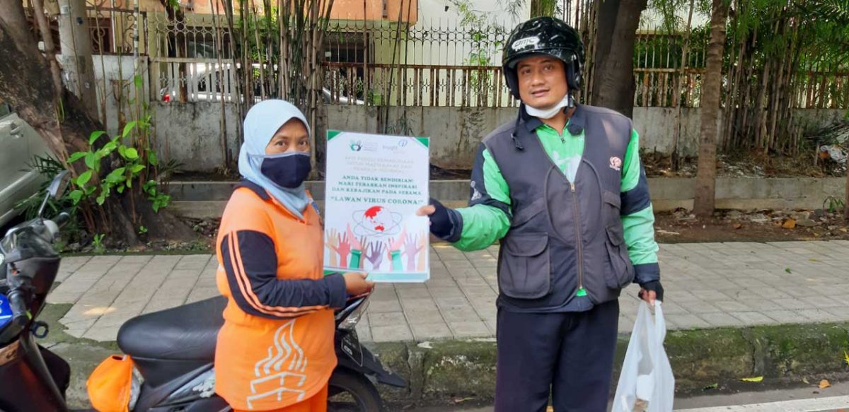 20200412_111604-1200×583-1.jpg Aksi Kemanusiaan Berbagi Pangan: YIIM dan INSIGHT Distribusikan Ratusan Paket Nasi dan Berdayakan Warung Tradisional