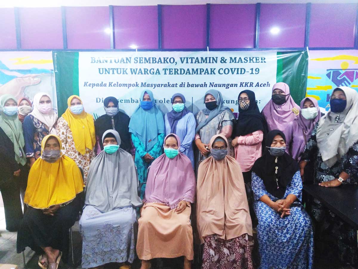Bantuan Sembako, Vitamin, dan Masker untuk Masyarakat Aceh Terdampak COVID-19