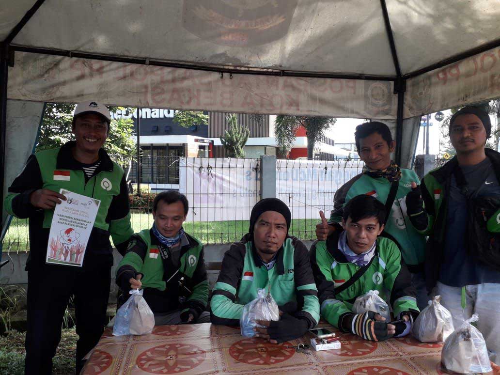 IMG-20200401-WA0012.jpg Aksi Peduli Kemanusiaan YIIM dan INSIGHT: Berdayakan Warung Lokal dan Salurkan Bantuan Pangan bagi Pekerja Informal