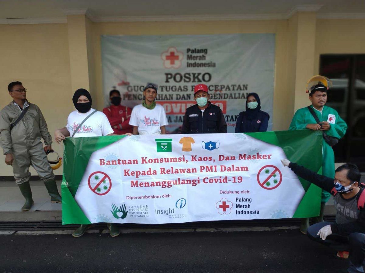 Aksi Kemanusiaan YIIM dan INSIGHT: Salurkan 3.000 Masker Kain UMKM, 150 Sembako, Dukung PMI, serta Bantu Balita Penderita Skoliosis