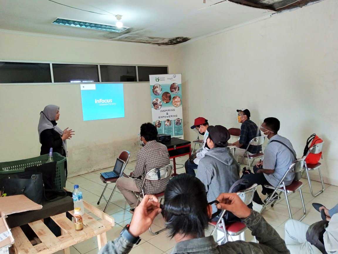 IMG-20200728-WA0013.jpg Ringankan Beban Masyarakat Kecil, YIIM Dan Insight Investments Management Selenggarakan Dua Pelatihan Wirausaha