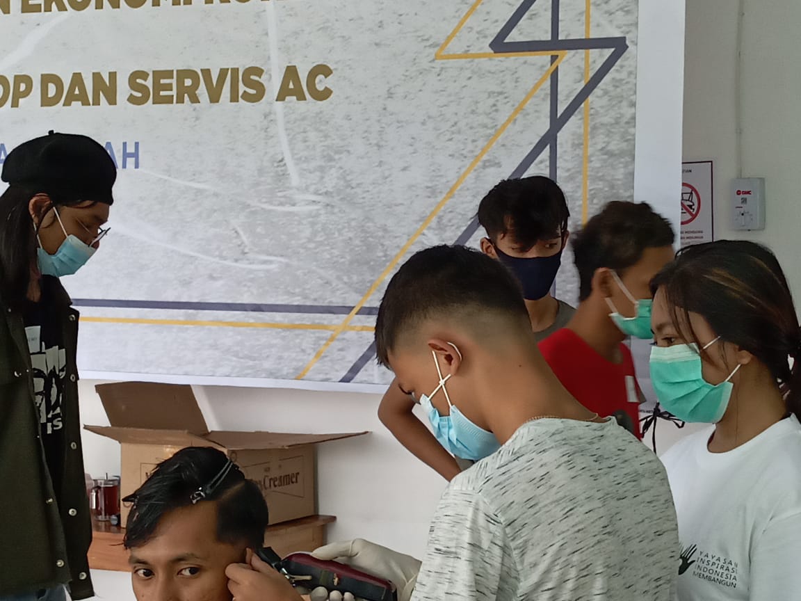 Yayasan Inspirasi Bersama LPSK Latih Saksi dan Korban Terlindung Wirausaha Barber dan Cuci Service AC di Solo Jawa Tengah