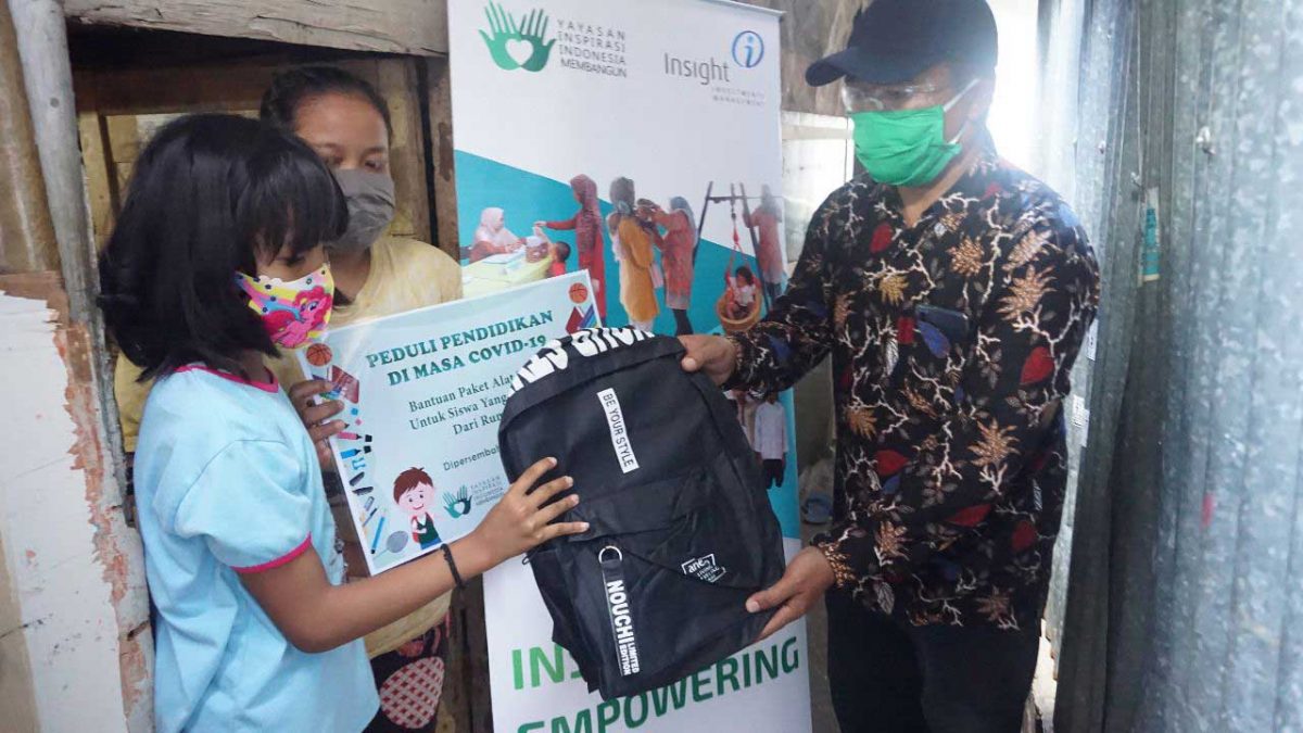 RT-12-RW-11-Duren-Sawit-28-1200×675-2.jpg Sambut New Normal, YIIM Salurkan Kembali Bantuan Pendidikan Untuk Guru Dan Siswa