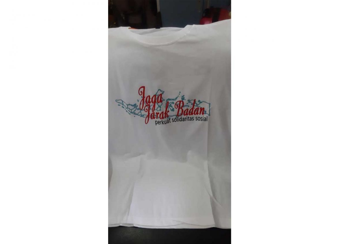 Untitled-1-1200×844-1.jpg Peduli Garis Depan dan Pekerja Rentan: YIIM dan INSIGHT Salurkan Bantuan Masker, Kaos Relawan PMI, serta Sembako di Jakarta dan Depok