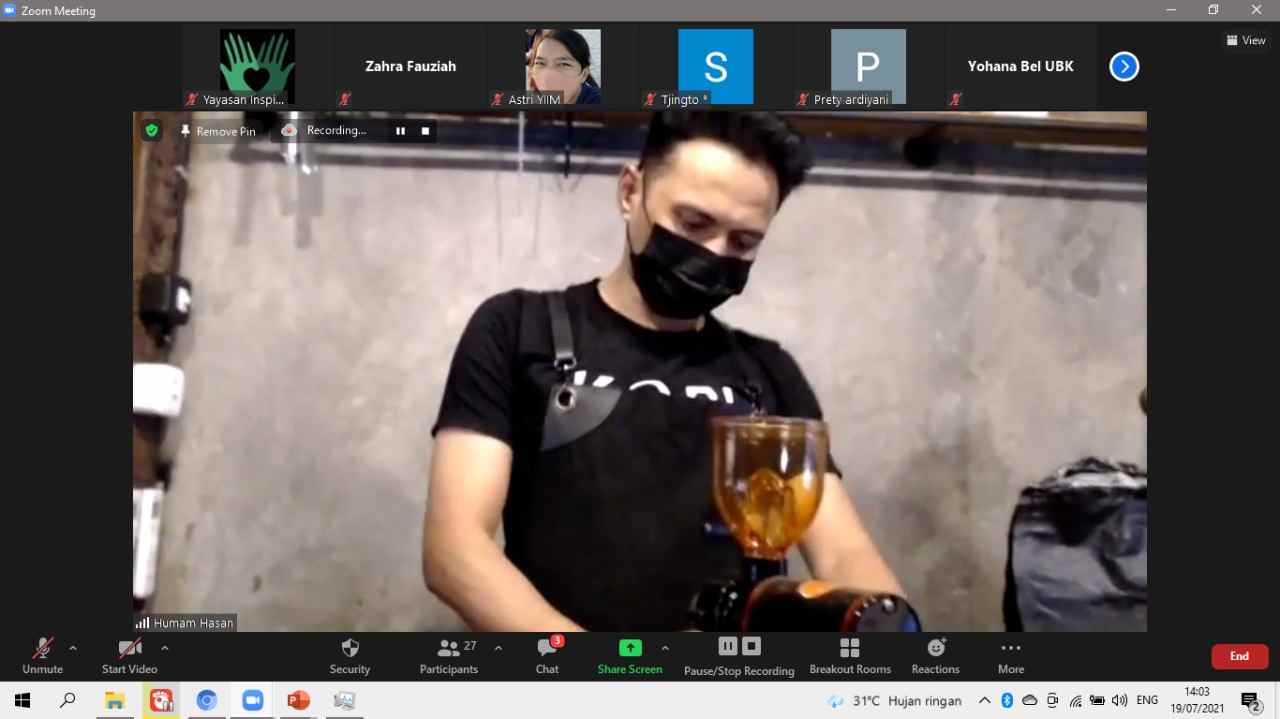Menumbuhkan Optimisme Wirausaha di Tengah Pandemi: Pelatihan Barista Kopi Daring bagi Mahasiswa dan Masyarakat Terdampak