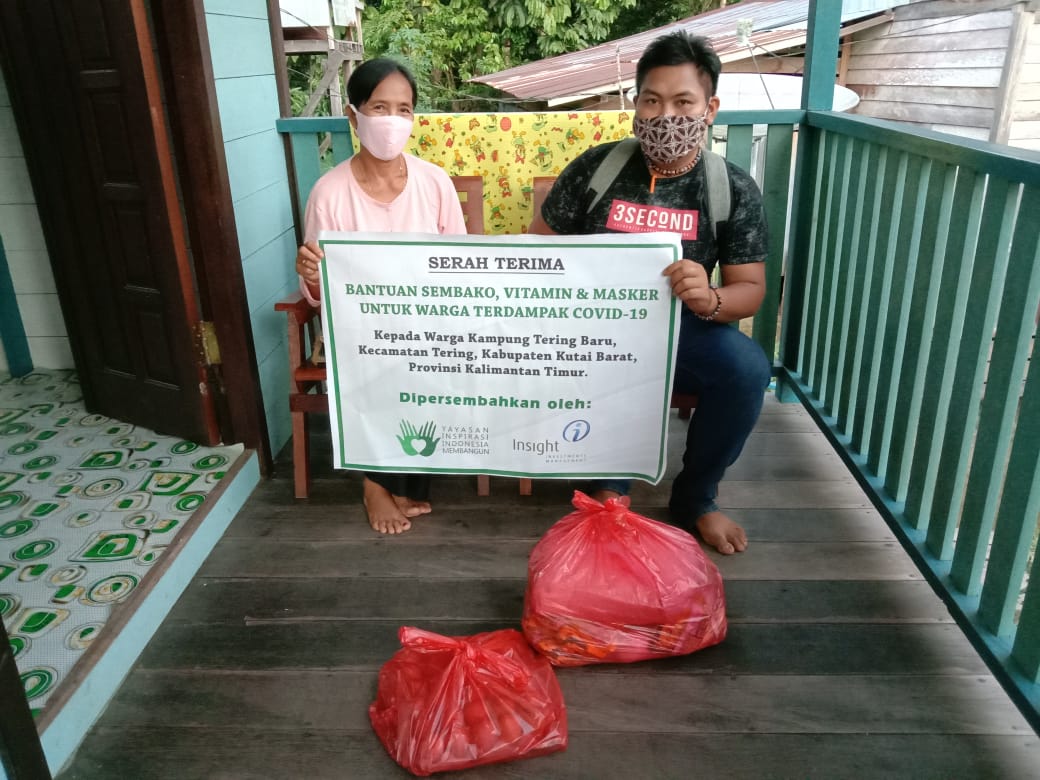 Bantuan Sembako, Vitamin, dan Masker untuk Masyarakat Adat Dayak di Kutai Barat, Kalimantan Timur