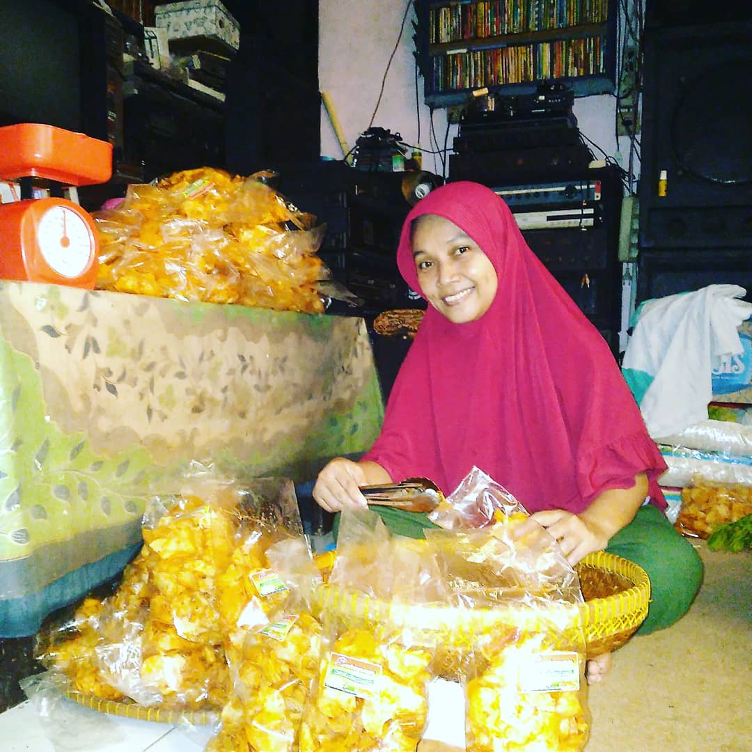 SARI WULANDARI: Alumni Kelas Kuliner Merintis UMKM Rumahan Gigih Bertahan di Tengah Pandemi