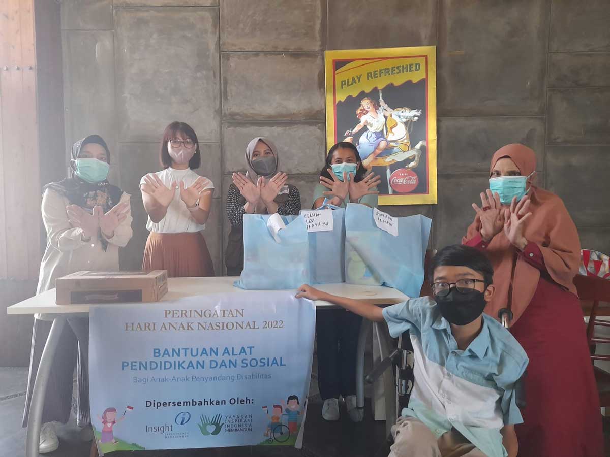Penyaluran Bantuan Sosial bagi Sahabat Disabilitas dan Warga Prasejahtera