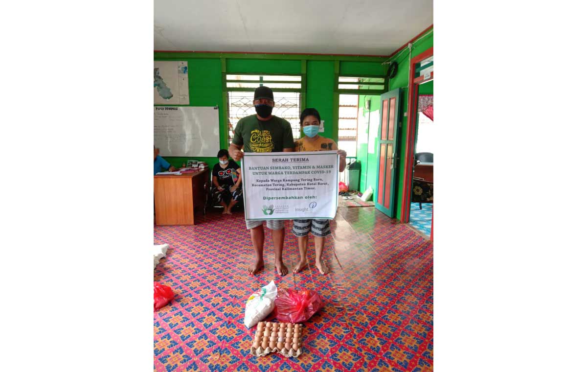 Bantuan Sembako, Vitamin, dan Masker untuk Masyarakat Adat Dayak di Kutai Barat, Kalimantan Timur