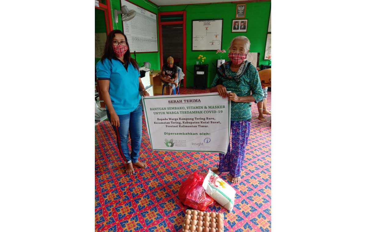 Bantuan Sembako, Vitamin, dan Masker untuk Masyarakat Adat Dayak di Kutai Barat, Kalimantan Timur