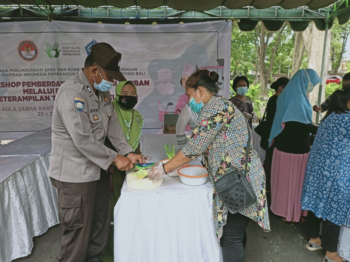Galeri Pelatihan Kewirausahaan Korban Terorisme Bali