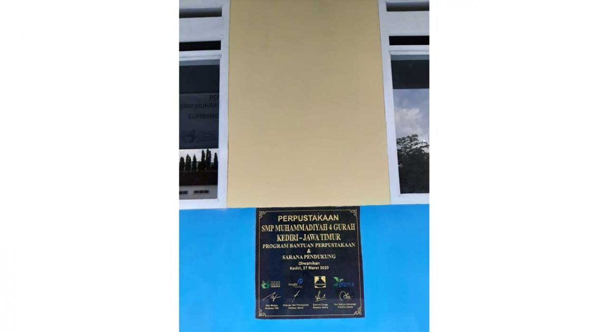 perpusdh4-1200×656-1.jpg Dukung Fasilitas Literasi Sekolah: YIIM, INSIGHT, dan DAPENBUN Bangun Gedung Perpustakaan SMP Muhammadiyah 4 Gurah Kediri