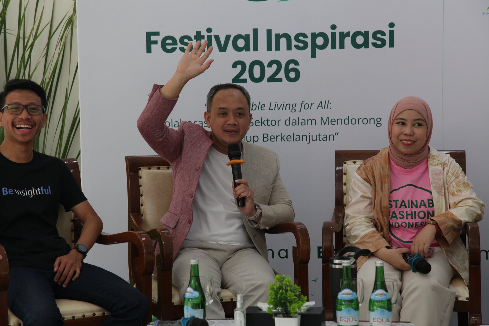Rizal Tanzil Rahman Memaparkan Transformasi Rantai Pasok Industri Tekstil Rizal Tanzil Rahman berbicara mengenai rantai pasok manufaktur tekstil berkelanjutan di hadapan peserta talkshow