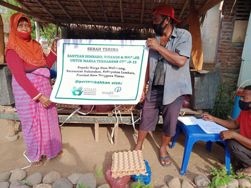 Bantuan Sembako dan Vitamin untuk Warga Terdampak COVID-19 di Kabupaten Lembata Flores Nusa Tenggara Timur
