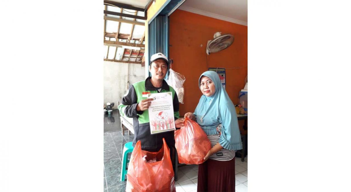 semcor22-1200×656-1.jpg Aksi Peduli Kemanusiaan YIIM dan INSIGHT: Berdayakan Warung Lokal dan Salurkan Bantuan Pangan bagi Pekerja Informal