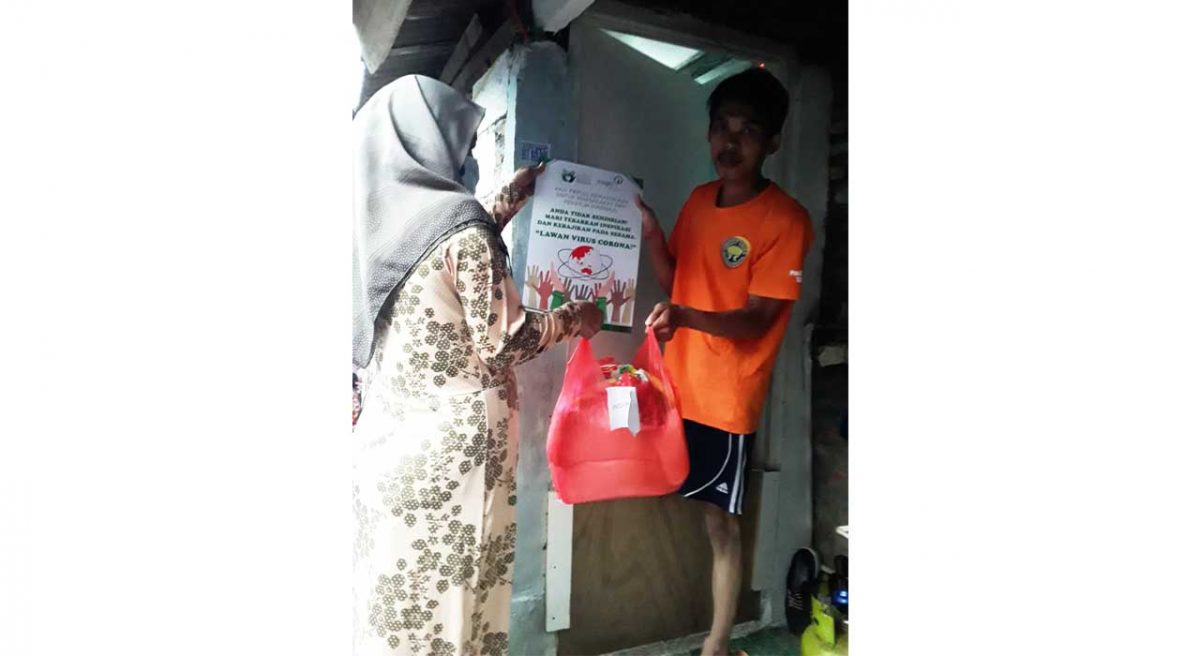 semcor33-1200×656-1.jpg Aksi Peduli Kemanusiaan YIIM dan INSIGHT: Berdayakan Warung Lokal dan Salurkan Bantuan Pangan bagi Pekerja Informal