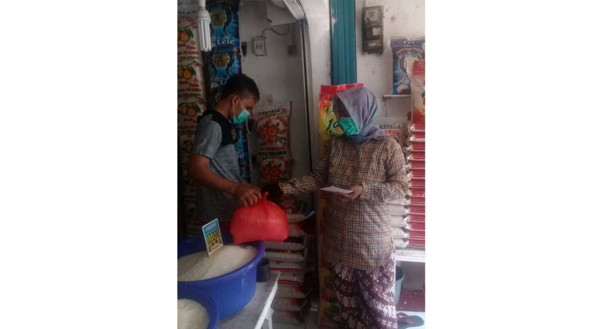 semcor35-1200×656-1.jpg Aksi Peduli Kemanusiaan YIIM dan INSIGHT: Berdayakan Warung Lokal dan Salurkan Bantuan Pangan bagi Pekerja Informal