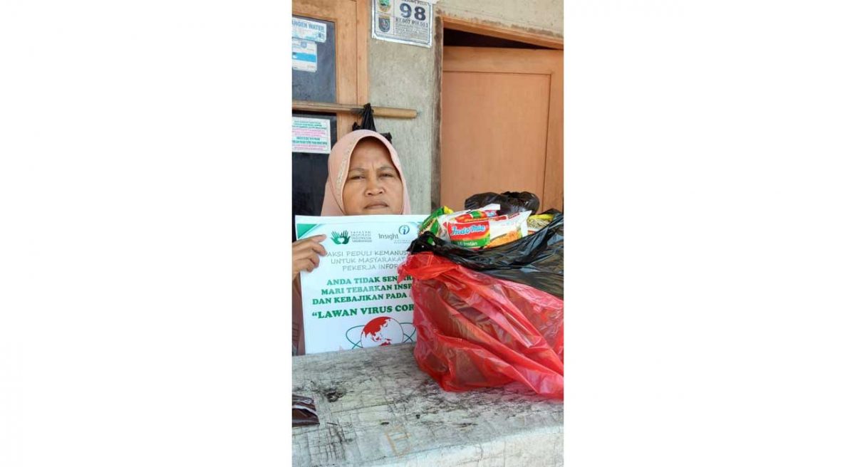 semcor38-1200×656-1.jpg Aksi Peduli Kemanusiaan YIIM dan INSIGHT: Berdayakan Warung Lokal dan Salurkan Bantuan Pangan bagi Pekerja Informal
